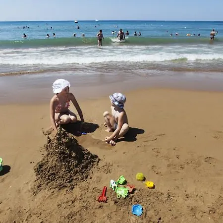 Maxholiday Stone Palace Side Üdülőközpont Colakli