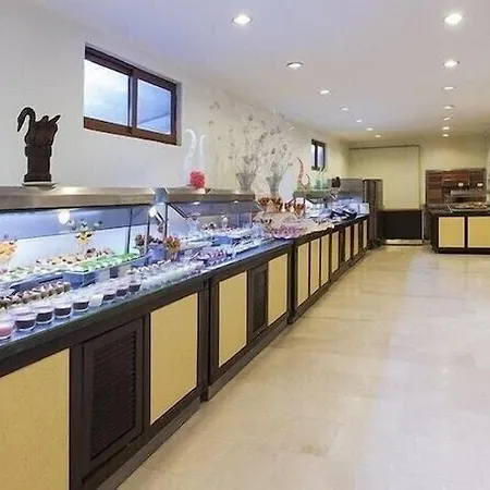 Üdülőközpont Maxholiday Stone Palace Side 5*