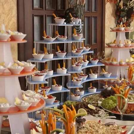 Maxholiday Stone Palace Side