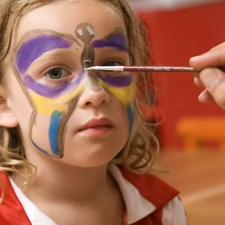 Maxholiday Stone Palace Side