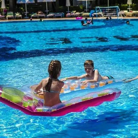 Maxholiday Stone Palace Side Colakli