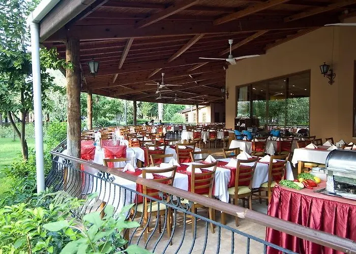 Maxholiday Stone Palace Side 度假村 5*