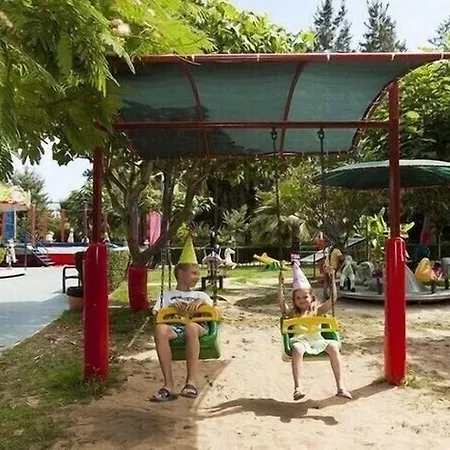 Maxholiday Stone Palace Side