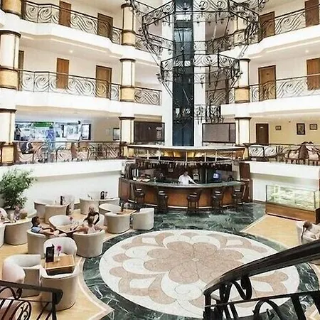 Maxholiday Stone Palace Side Resort